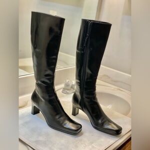 Antonio Melani Black leather knee high boot, square toe, Size 7.5 excellent